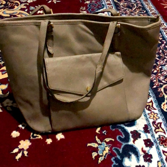 Michael Kors Handbags - Authentic mikel kors bag with authenticity code written on buttons